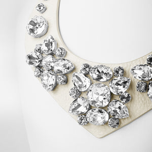 V-Shape Statement Collier in Ivory